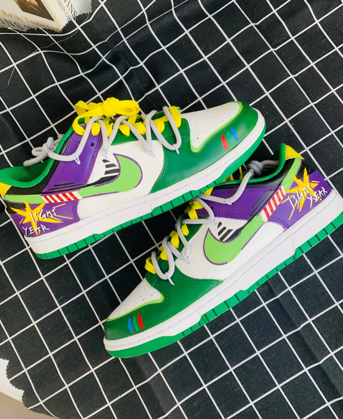 Buzz Dreamer – Custom Nike Dunk Low