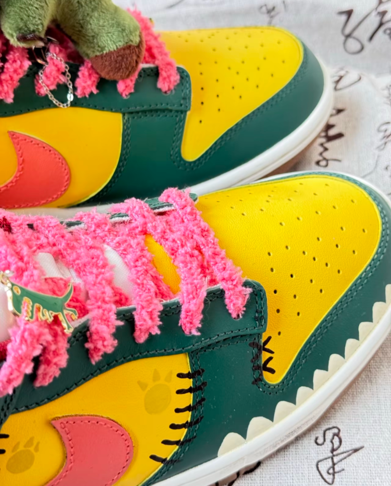 Uncle Luban Custom – Dunk Low "Playful Dino"