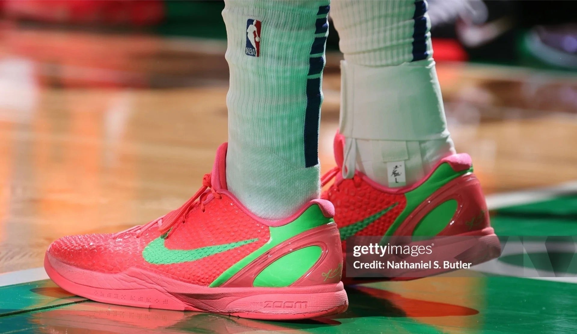 Uncle Luban Kobe 6 “Pink Green” Custom – Jalen Brunson PE Inspired