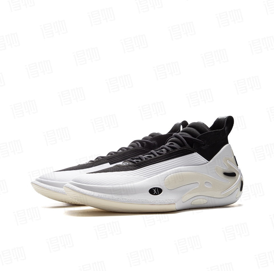 🏀 Way of Wade 11 “Black Ivory” — The Balance of Speed and Grace