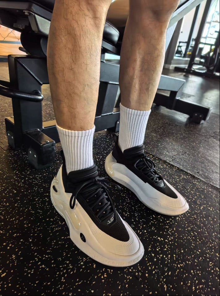 🏀 Way of Wade 11 “Black Ivory” — The Balance of Speed and Grace